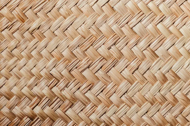 西服制作中全麻衬与半麻衬工艺的技术对比与应用场景