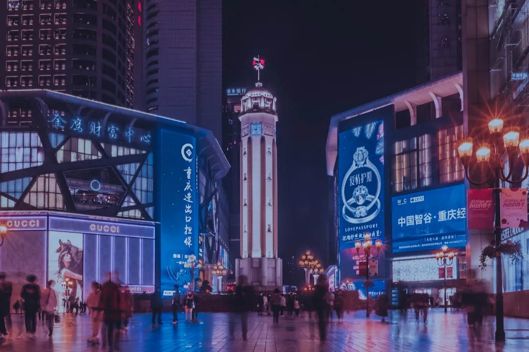 上海西服定制行业技术升级趋势与职业装品质管控要点