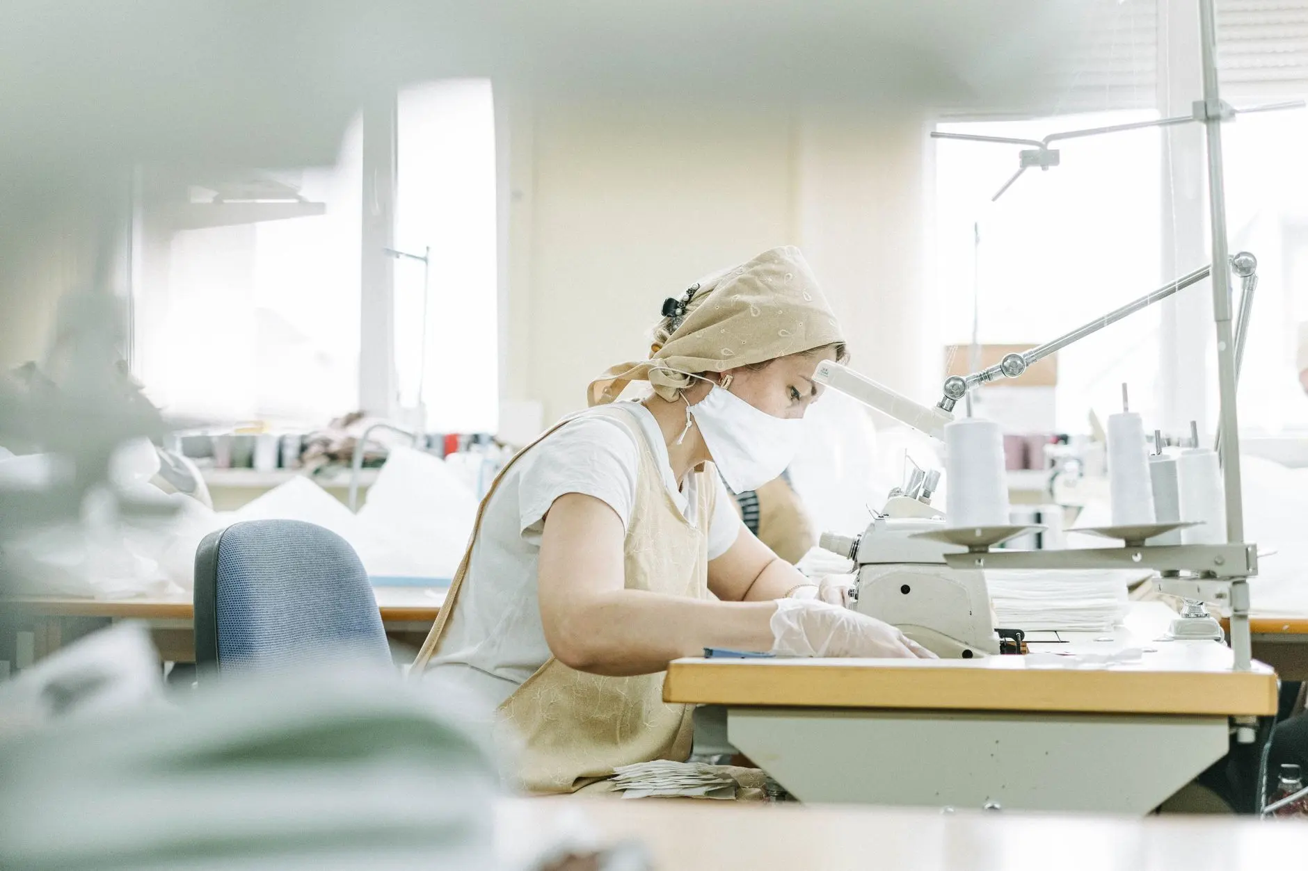 上海上丹西服西服定制工艺：从量体到成衣的全流程技术解析